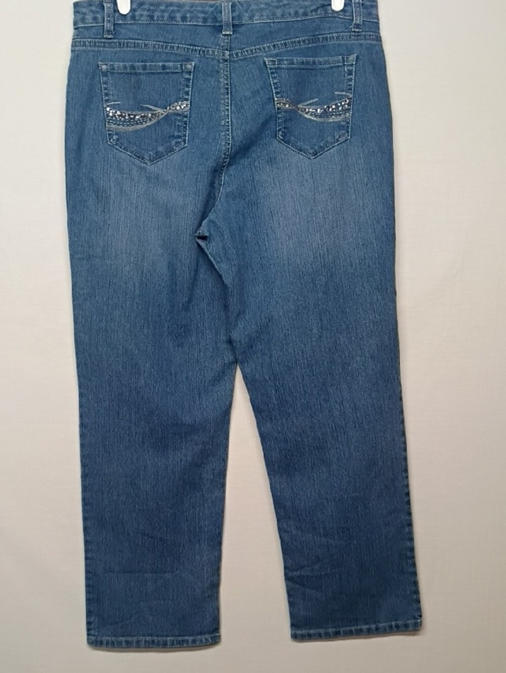 Hannah Women's Straight-Leg Jeans in Medium Blue - Picture 6 of 6